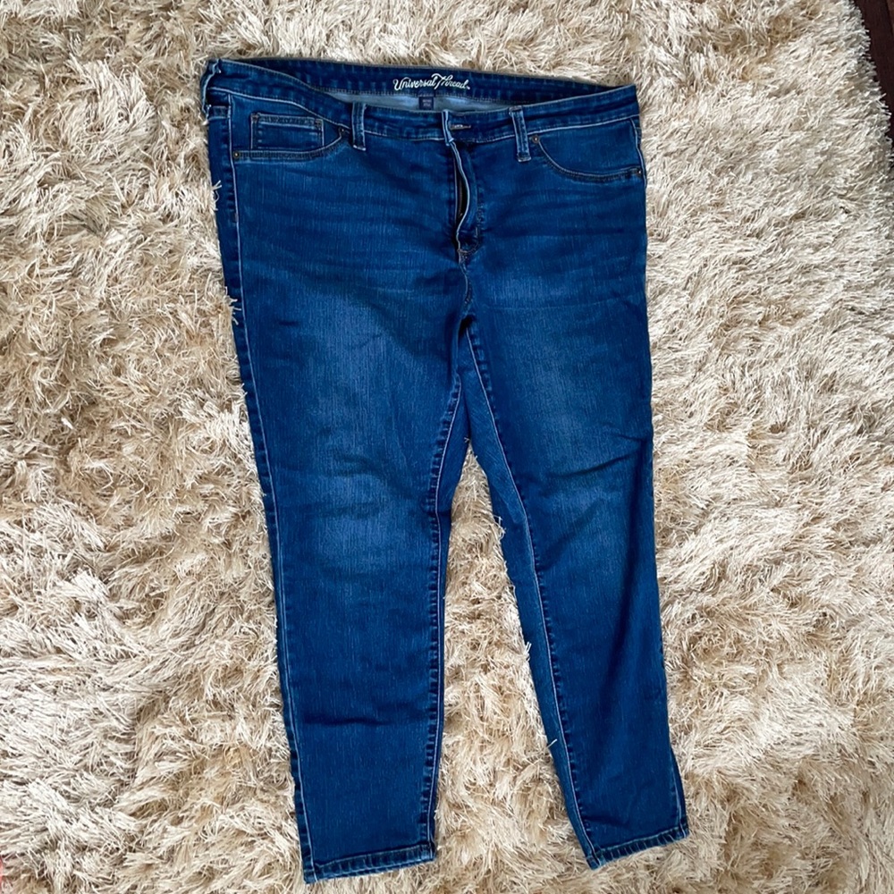 Universal thread jeggings size 18s